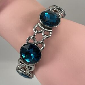 Silver Tone Metal Teal Blue Glass Rhinestone Stretch Elastic Bracelet Statement